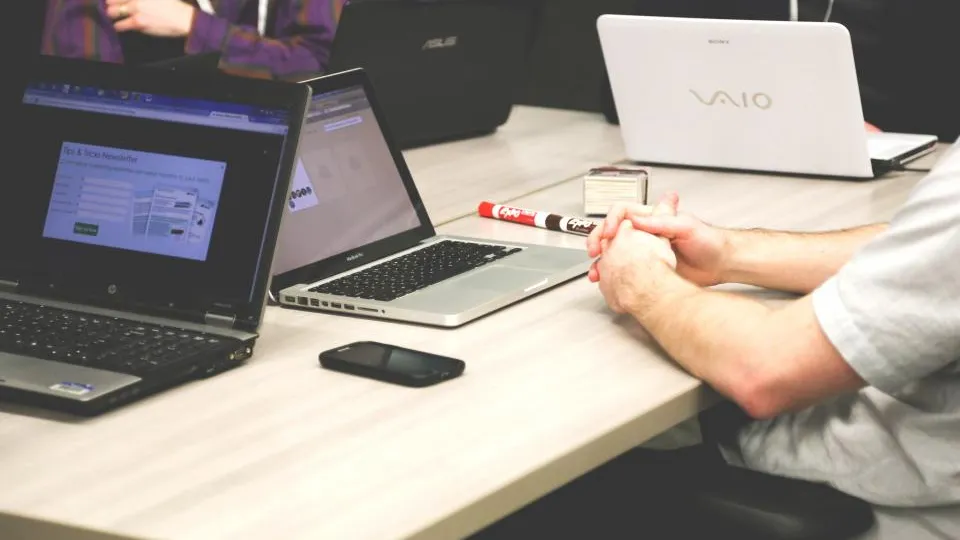 Password managers for business teams: protecting admin accounts