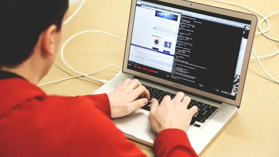 Admin dashboard design mistakes that slow down your team